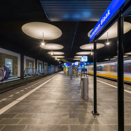 station-rotterdam-blaak-image